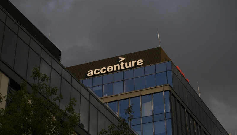 Le logo d'Accenture.