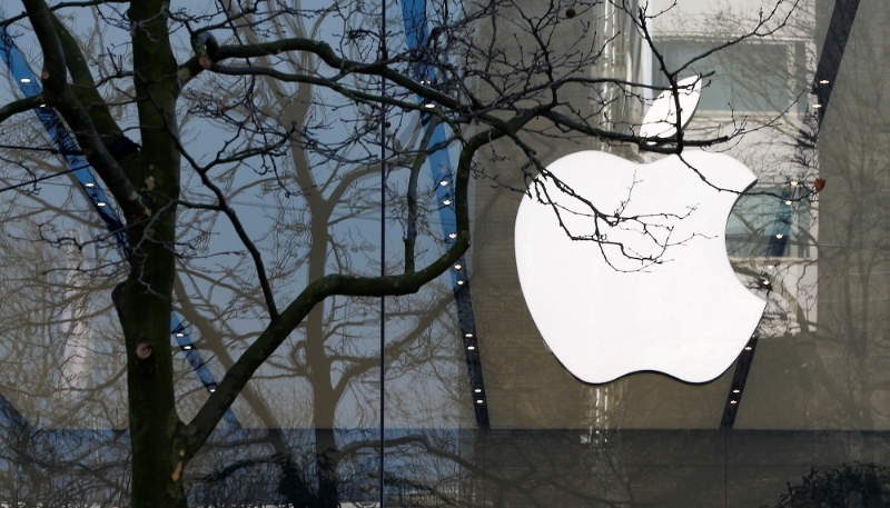 Le logo Apple à Bruxelles.