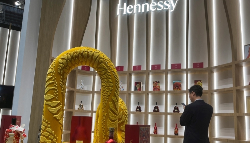 Le stand Hennessy à la China International Import Expo à Shanghai, en novembre 2024.