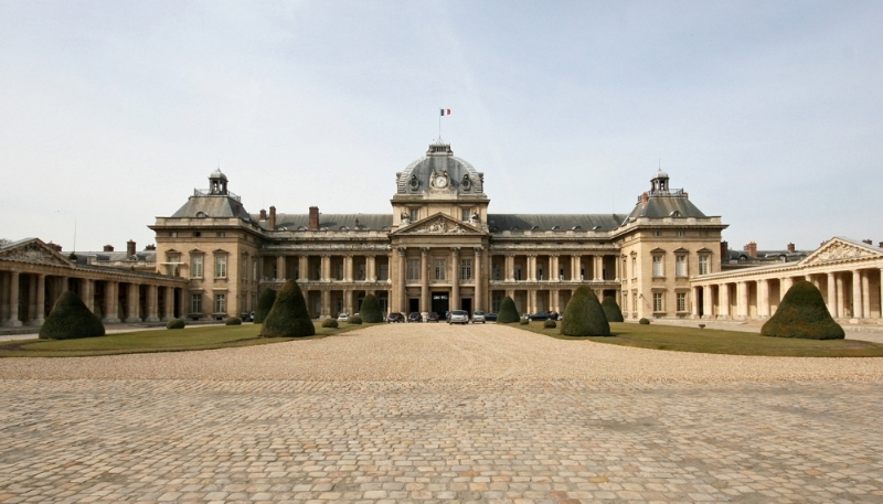 L'École militaire, à Paris, siège de l'IHEDN.