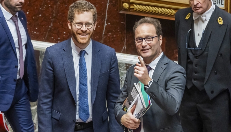 Les députés David Amiel (à g.) et Sylvain Maillard.