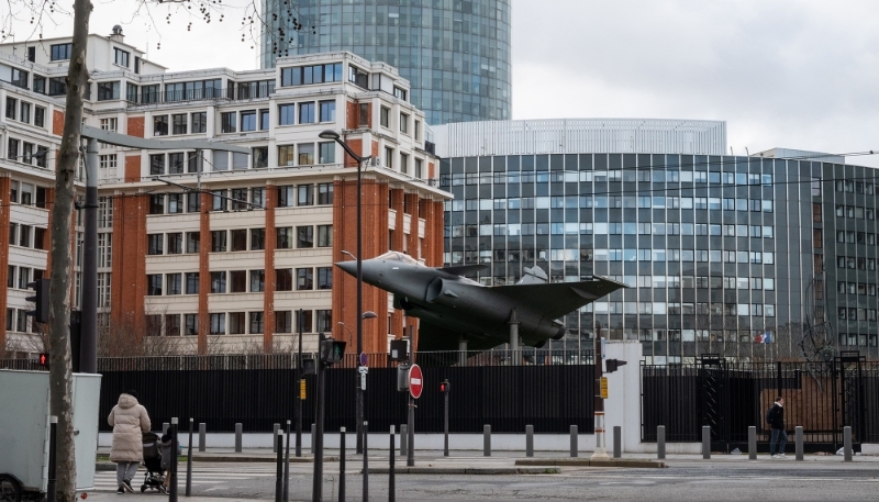 Le ministère des armées, dans le quartier Balard, à Paris.