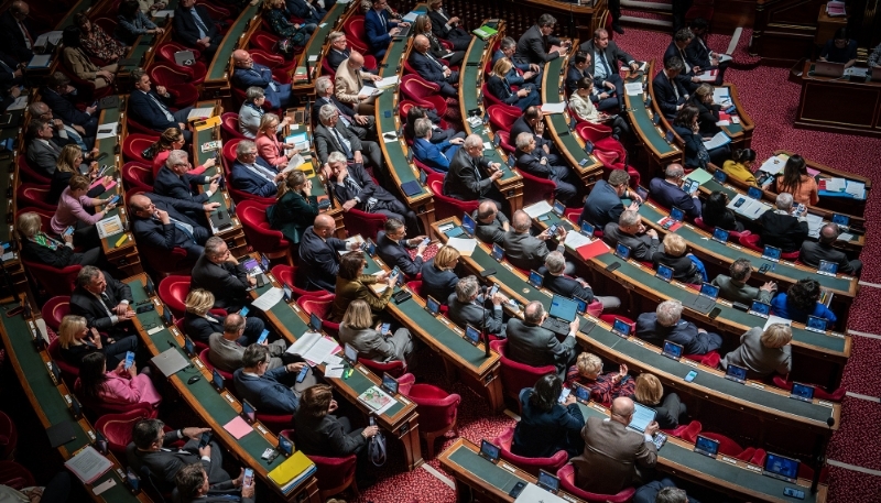 Une séance publique de questions d'actualité au gouvernement, au Sénat. 