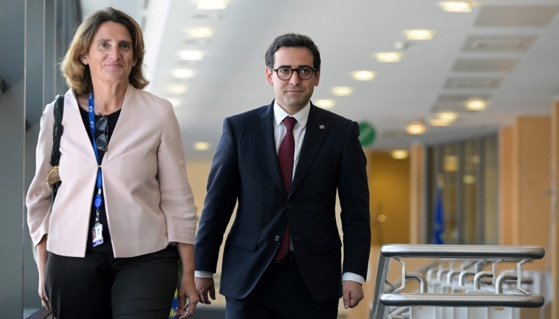 Teresa Ribera et Stéphane Séjourné, à Bruxelles, le 18 septembre 2024. 