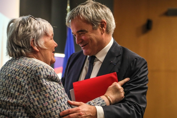 Mme Jacqueline Gourault, ministre de la cohésion des territoires et des relations avec les collectivités territoriales, et Richard Lioger, député LREM de la 3e circonscription de la Moselle, et vice-président de la FedEpl.