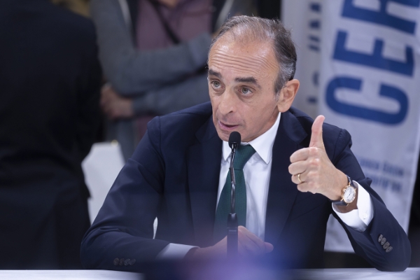 Eric Zemmour désigne un préfet pour remettre de l'ordre dans les finances de sa pré-campagne.