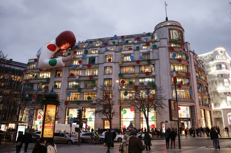 LVMH acquista l'edificio Vuitton sugli Champs-Elysées