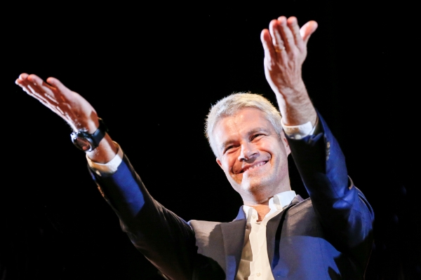 Laurent Wauquiez, patron de LR, a envoyé ses proches mettre la main sur les fédérations en régions.